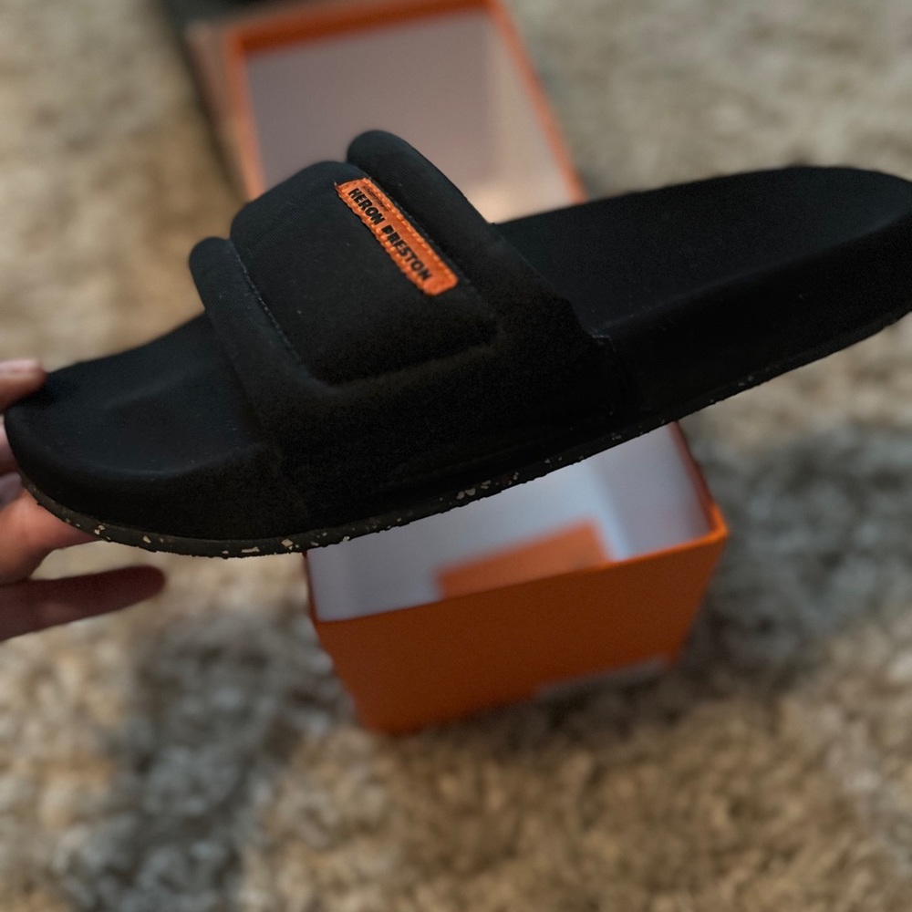 Heron Preston slides